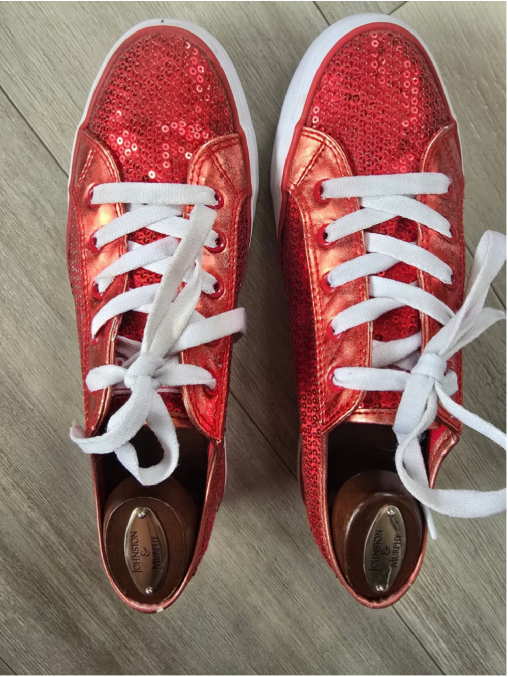 Women's Gotta Flurt Sequin Sneakers Red White Size 7.5